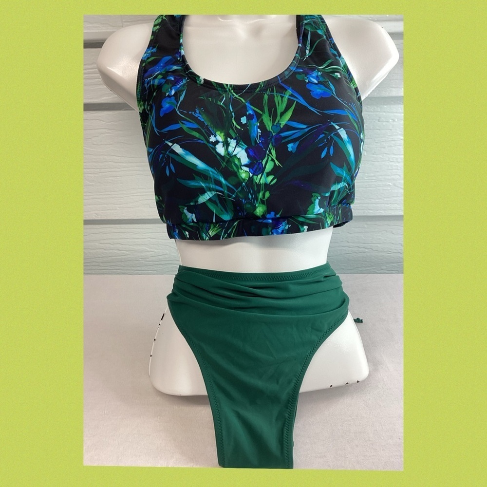 Green and Blue two pieces swimsuit.32